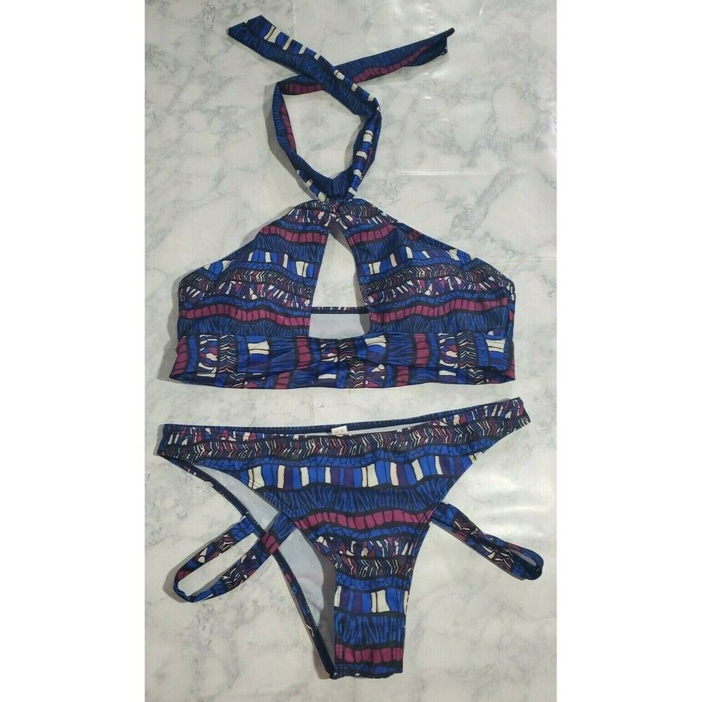 Bikini 2 Piece Size XL/9 Blue Geometric Halter Padded Tie Closure‎ Swimwear